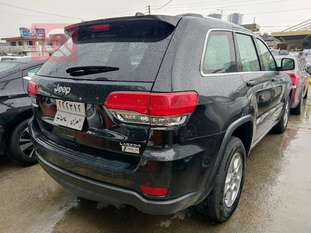 جیپ گراند شیرۆکی